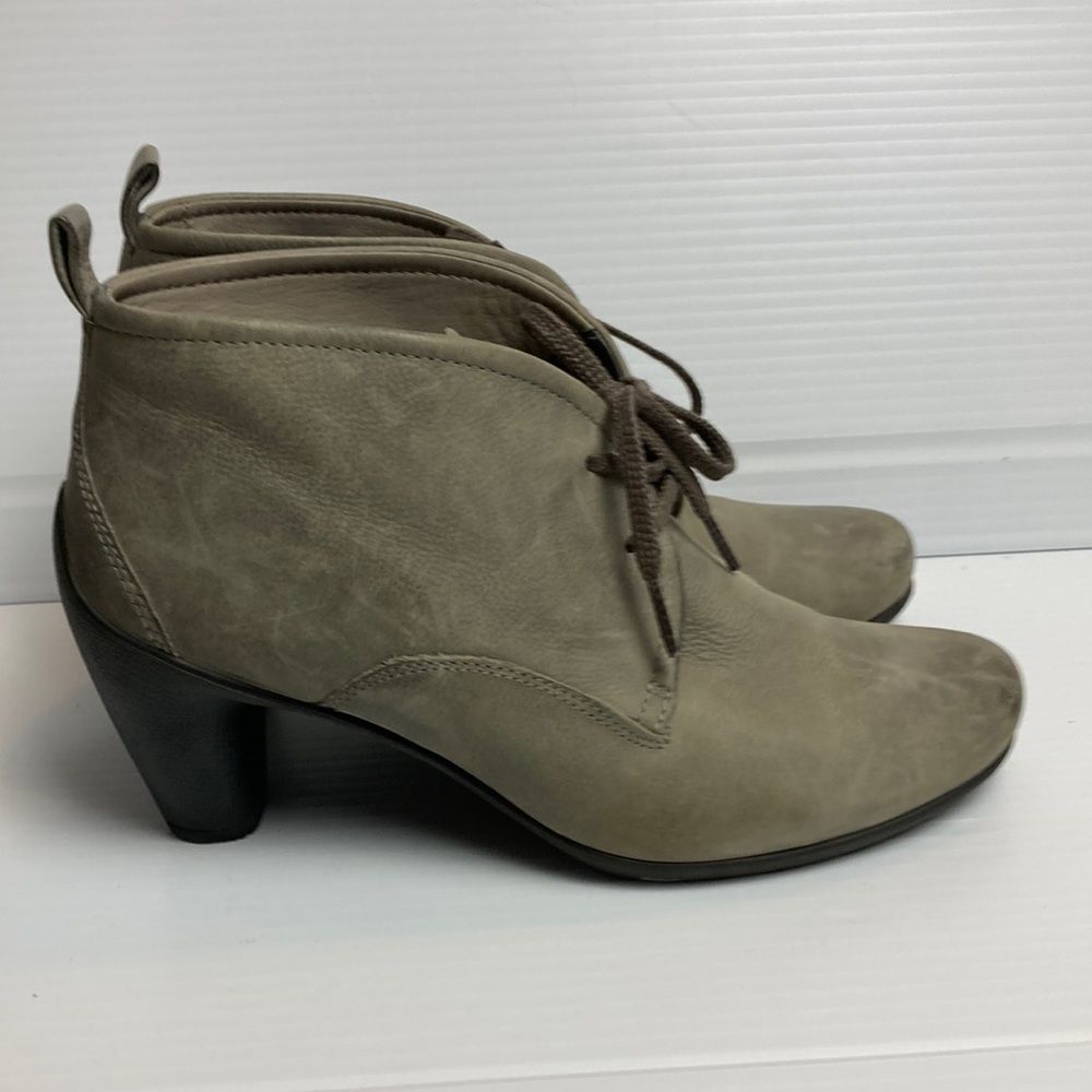 𝅺ECCO lace up leather boots
